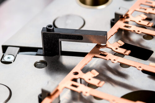 Nástroje na rýchlobežné lisy