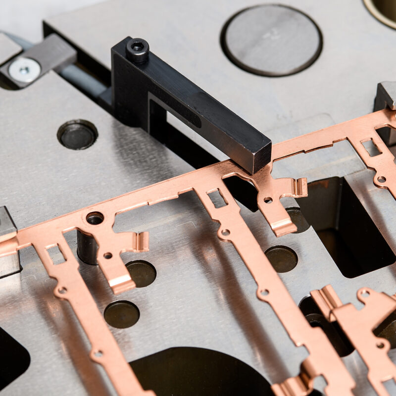 Nástroje na rýchlobežné lisy