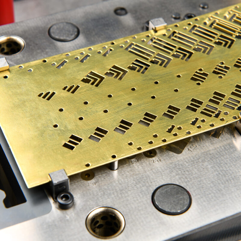 Nástroje na rýchlobežné lisy